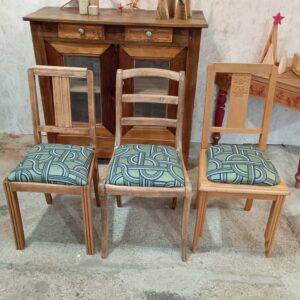 lot 3 chaises bois assises tissu vertes vue face